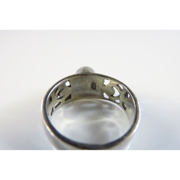 Vintage Oval Onyx Cabochon Solitaire Pierced Sterling Silver Ring Size 7.25 - Picture 9 of 11